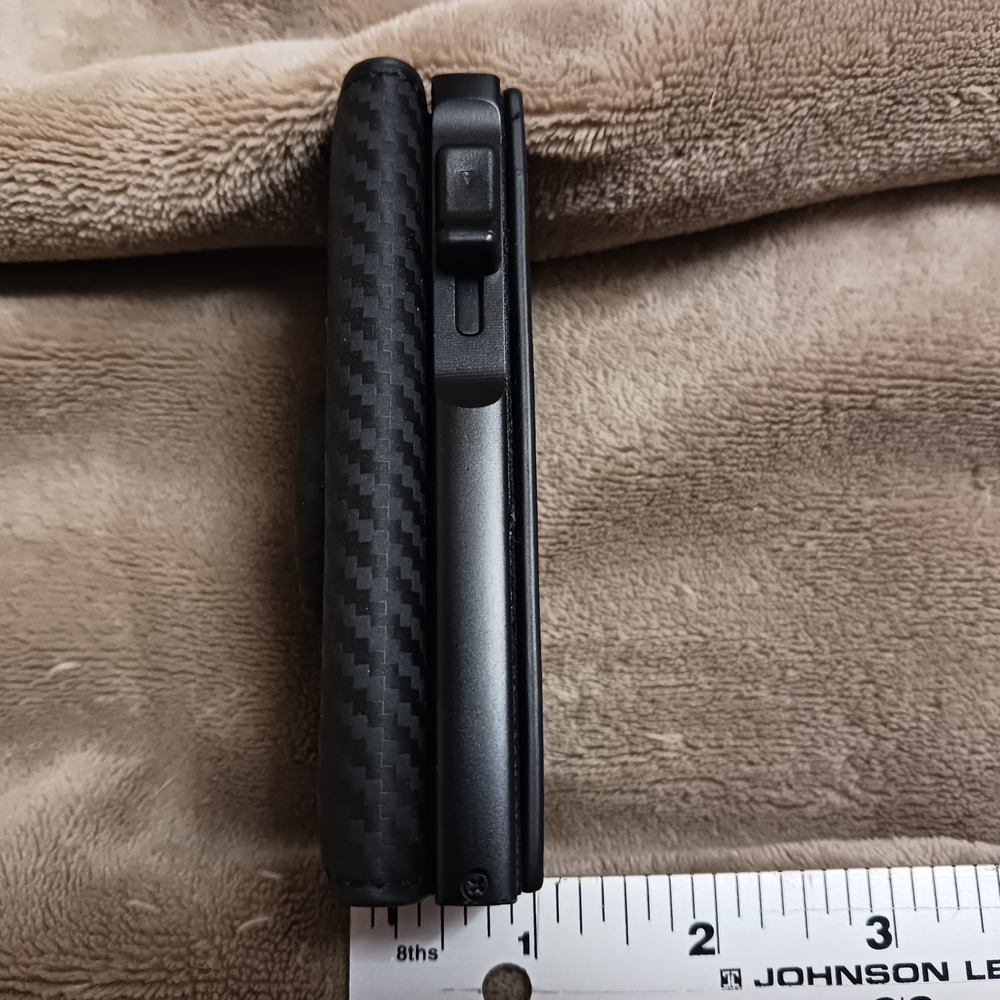 Sleek Black Wallet And Card Holder, Airtag Compatible - Picture 7 of 8